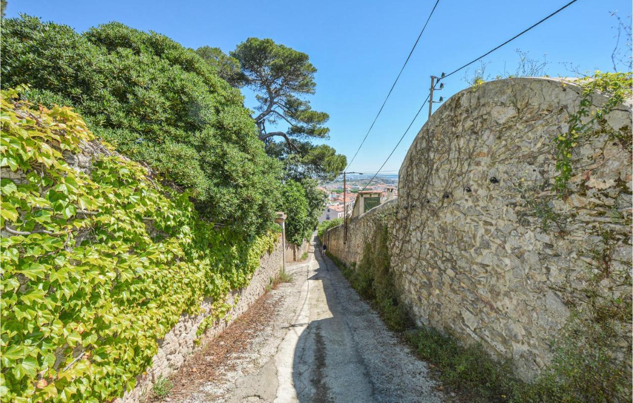 Cozy Home In Sete With Outdoor Swimming Pool 외부 사진